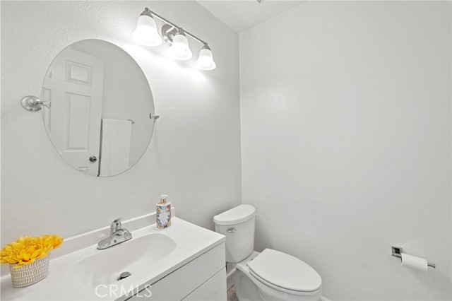 Detail Gallery Image 10 of 22 For 407 San Nicholas Ct, Laguna Beach,  CA 92651 - 2 Beds | 2/1 Baths