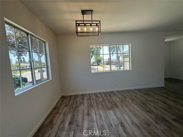 Detail Gallery Image 6 of 13 For 1025 Bonnie Brae, Pomona,  CA 91767 - 3 Beds | 2 Baths