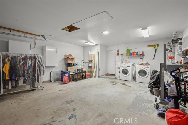 Detail Gallery Image 36 of 70 For 15717 Rosehaven Ln, Canyon Country,  CA 91387 - 3 Beds | 2/1 Baths