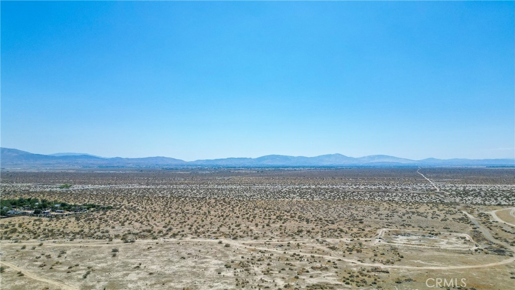 https://media.crmls.org/medias/1578735c-fbc9-4b01-b7ef-b74302cbcdc6.jpg?preset=X-Large