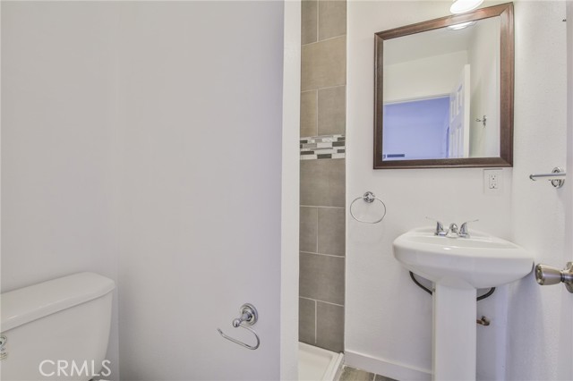 Detail Gallery Image 23 of 46 For 1327 Exposition Bld, Los Angeles,  CA 90018 - 2 Beds | 2 Baths