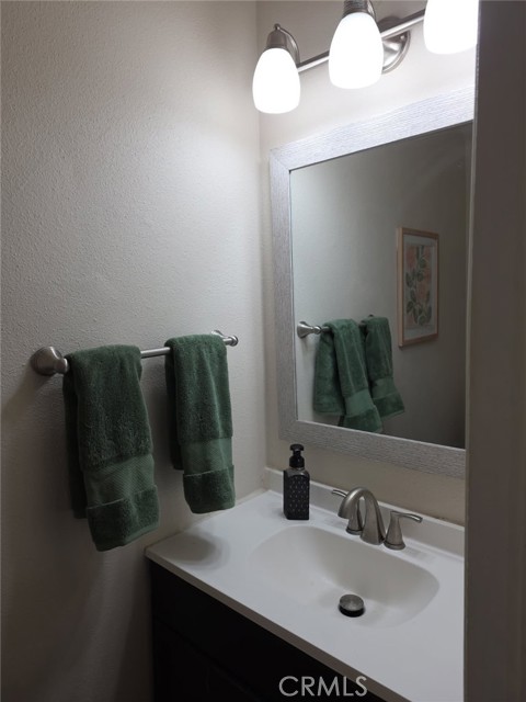 Detail Gallery Image 15 of 21 For 15500 Tustin Village #103,  Tustin,  CA 92780 - 2 Beds | 1/1 Baths