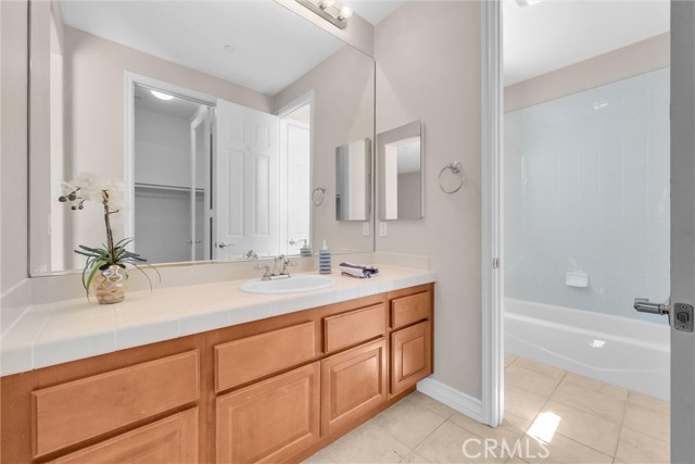 2144 Mulefat Circle, Corona CA: https://media.crmls.org/medias/15795eb0-4717-48f8-9acc-37c29d22682b.jpg