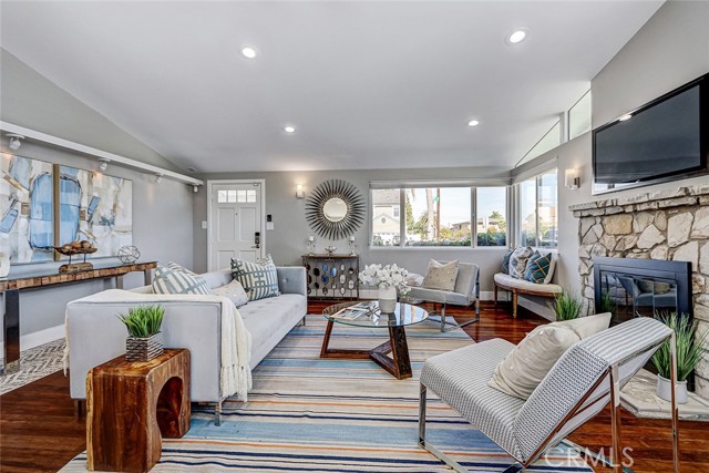 Detail Gallery Image 8 of 40 For 2230 Curtis, Redondo Beach,  CA 90278 - 3 Beds | 2 Baths