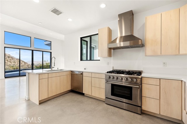 6218 Farrelo Road, Yucca Valley CA: https://media.crmls.org/medias/15799e03-d482-48ee-8968-dbb67cd24e7b.jpg