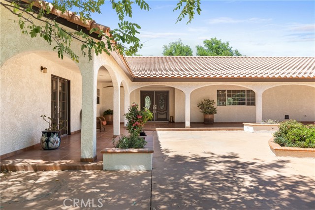 35356 Sierra Vista Drive, Agua Dulce CA: https://media.crmls.org/medias/157a6218-88a4-4e77-9328-a8c021b8a381.jpg
