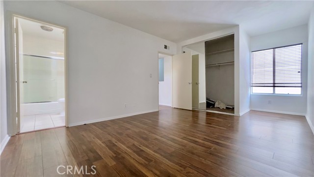 Detail Gallery Image 10 of 21 For 2911 4th St #116,  Santa Monica,  CA 90405 - 3 Beds | 2/1 Baths