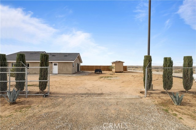 Detail Gallery Image 14 of 43 For 13857 E G Ave, Lancaster,  CA 93535 - 2 Beds | 2 Baths