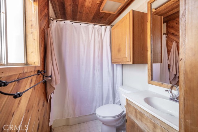 Detail Gallery Image 20 of 33 For 817 E Mountain View Bld, Big Bear City,  CA 92314 - 3 Beds | 2 Baths