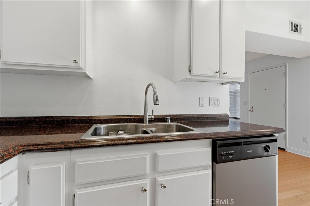 MLS #FR26147420 image #19