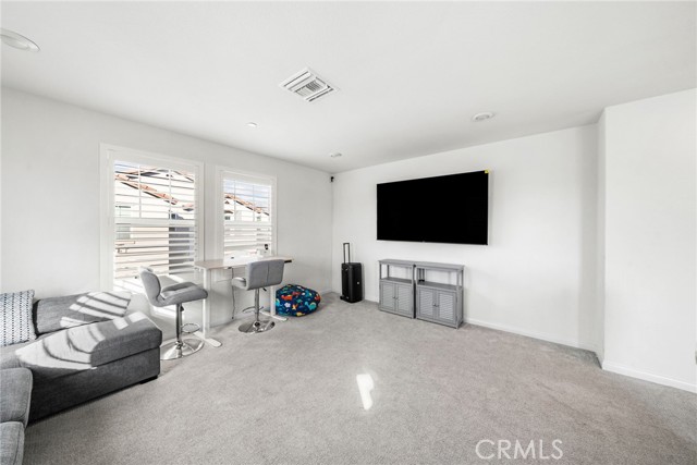 Detail Gallery Image 20 of 37 For 16057 Tanzinite, Chino,  CA 91708 - 4 Beds | 3 Baths