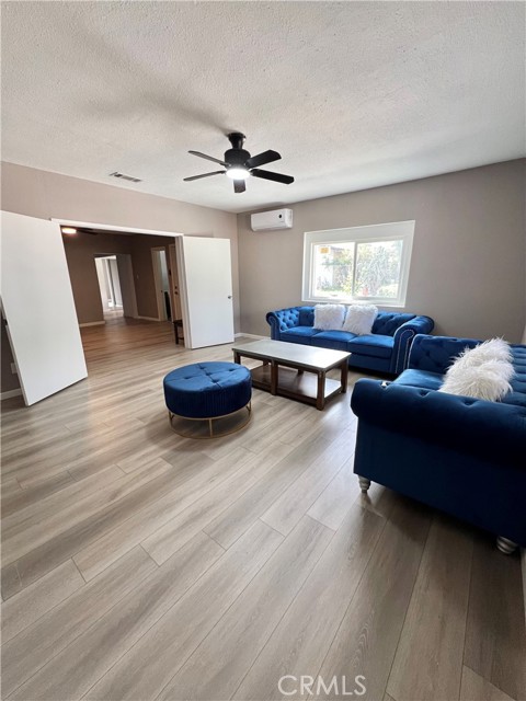 Detail Gallery Image 3 of 56 For 2527 W Third Ave, San Bernardino,  CA 92407 - – Beds | – Baths