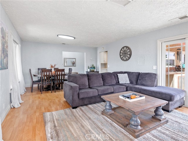 Detail Gallery Image 13 of 45 For 18728 Plumas St, Hesperia,  CA 92345 - 4 Beds | 2 Baths
