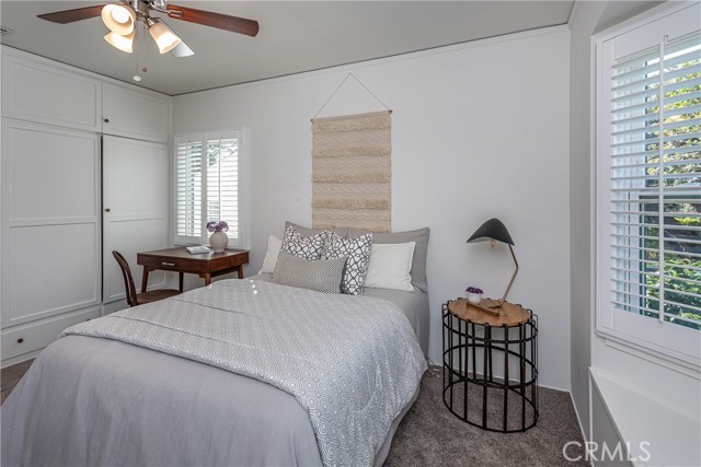 620 S Bel Aire Drive, Burbank CA: https://media.crmls.org/medias/157dbbe4-83c7-429d-ac9f-edae6afc6189.jpg
