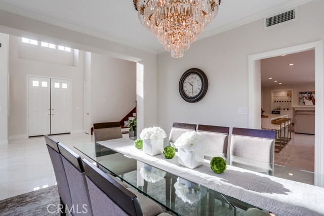 Detail Gallery Image 9 of 59 For 6211 E Blairwood Ln, Orange,  CA 92867 - 5 Beds | 5/1 Baths