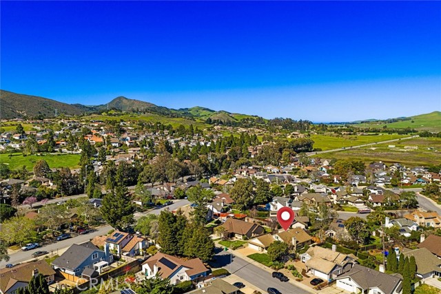 Detail Gallery Image 4 of 37 For 1330 Vega, San Luis Obispo,  CA 93405 - 4 Beds | 3 Baths