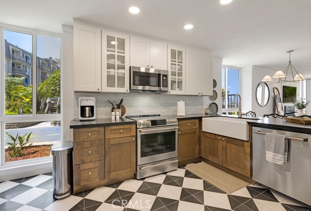 Detail Gallery Image 21 of 23 For 999 N Pacific St #F13,  Oceanside,  CA 92054 - 2 Beds | 2 Baths