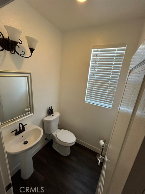 Detail Gallery Image 9 of 26 For 16628 Desert Lily St, Victorville,  CA 92394 - 4 Beds | 2/1 Baths