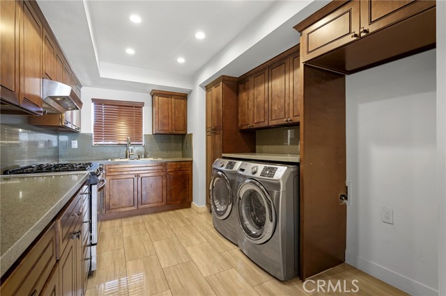 Detail Gallery Image 13 of 29 For 1236 N Columbus Ave #12,  Glendale,  CA 91202 - 2 Beds | 2 Baths