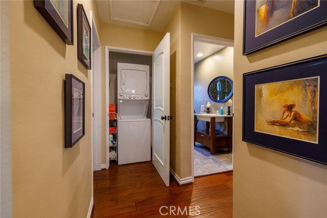 Detail Gallery Image 16 of 27 For 17726 Martha St, Encino,  CA 91316 - 3 Beds | 2 Baths