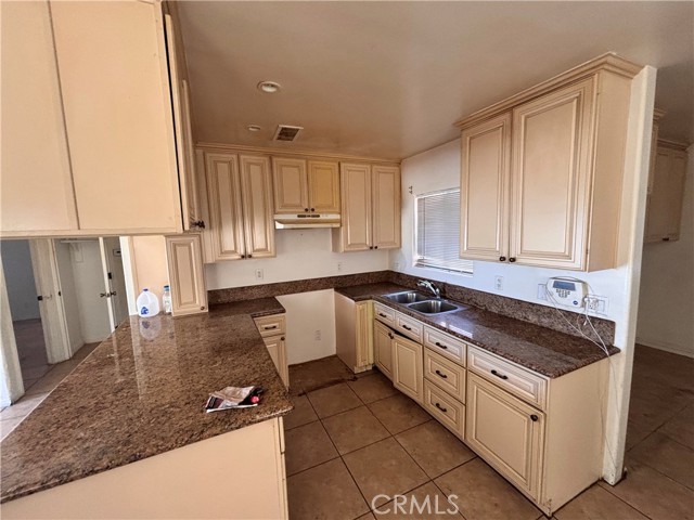Detail Gallery Image 4 of 10 For 2413 Maynard Dr, Duarte,  CA 91010 - 3 Beds | 2 Baths