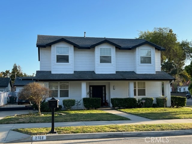 Detail Gallery Image 15 of 18 For 2708 San Marcos Dr, Pasadena,  CA 91107 - 4 Beds | 4 Baths