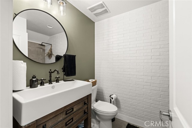 Detail Gallery Image 17 of 37 For 7056 Stratus, Corona,  CA 92880 - 4 Beds | 3 Baths