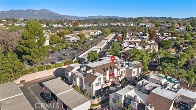 25761 Le Parc, Lake Forest CA: https://media.crmls.org/medias/1583537a-59e7-4562-99a9-12f0a9eec03a.jpg