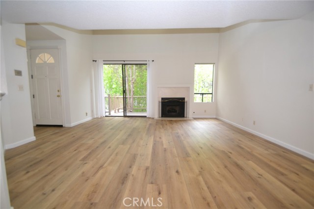 2555 Plaza Del Amo, Torrance CA: https://media.crmls.org/medias/1585005b-245a-402b-a847-4cc83f606c64.jpg