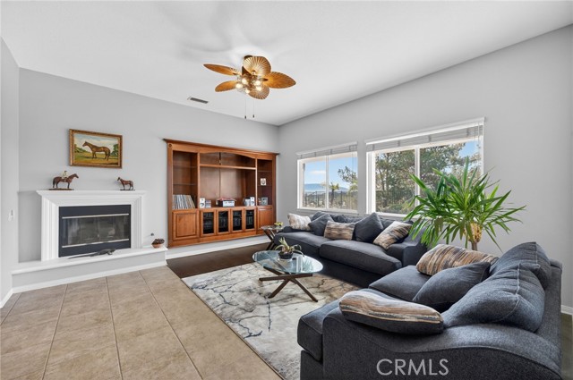 Detail Gallery Image 23 of 38 For 23801 Hollingsworth, Murrieta,  CA 92562 - 4 Beds | 3/1 Baths