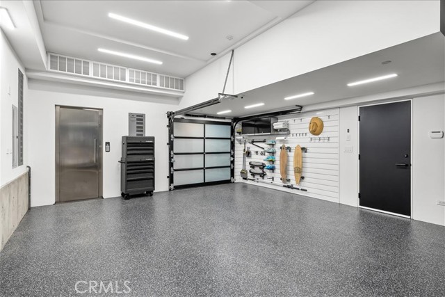 4320 The Strand, Manhattan Beach CA: https://media.crmls.org/medias/15871529-568c-4912-8515-425bc77f1e36.jpg