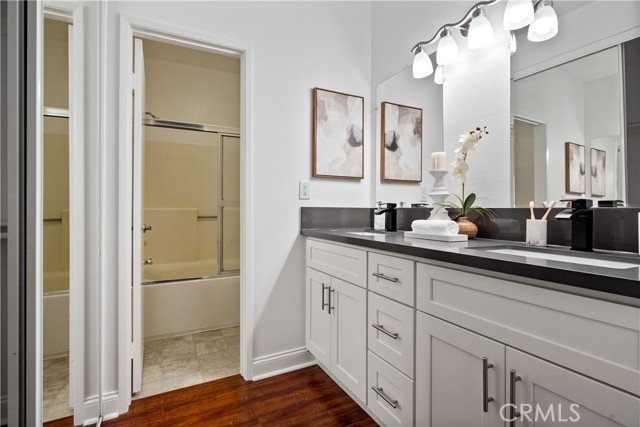 19431 Rue De Valore, Lake Forest CA: https://media.crmls.org/medias/158719c6-7302-405d-8ca9-ff7a3d206622.jpg