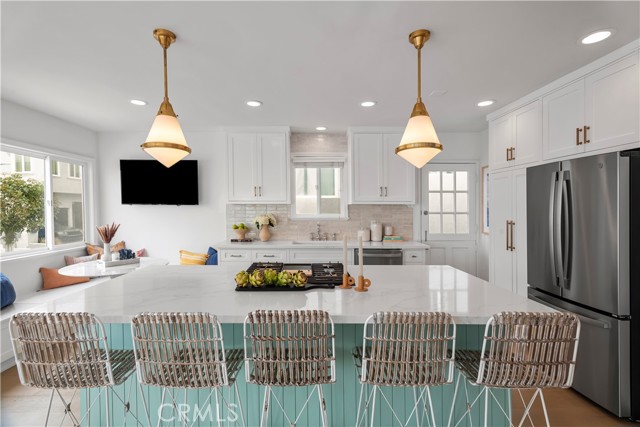 212 41st Street, Manhattan Beach, California 90266, ,Residential Income,Sold,41st,SB23072374