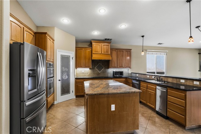 Detail Gallery Image 16 of 58 For 22733 Inspiration, Canyon Lake,  CA 92587 - 4 Beds | 2/1 Baths