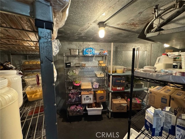 124 E Lincoln Ave, Orange CA: https://media.crmls.org/medias/15879721-fc44-44d2-a998-596839759bc0.jpg