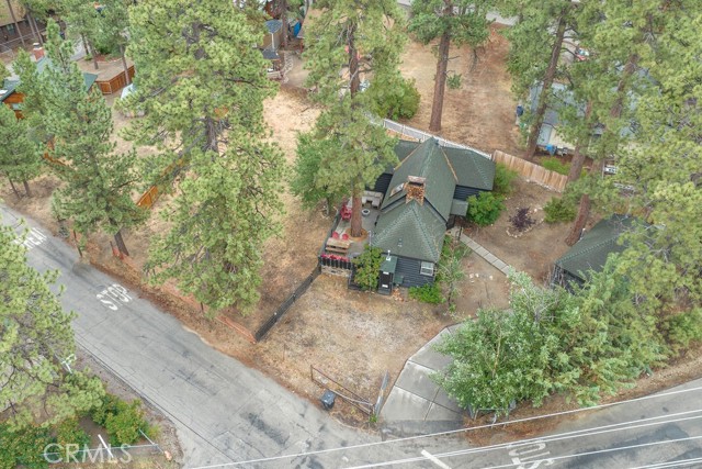 300 Shakespeare Lane, Big Bear City, California 92314, 2 Bedrooms Bedrooms, ,1 BathroomBathrooms,Single Family Residence,For Sale,Shakespeare,EV24112300