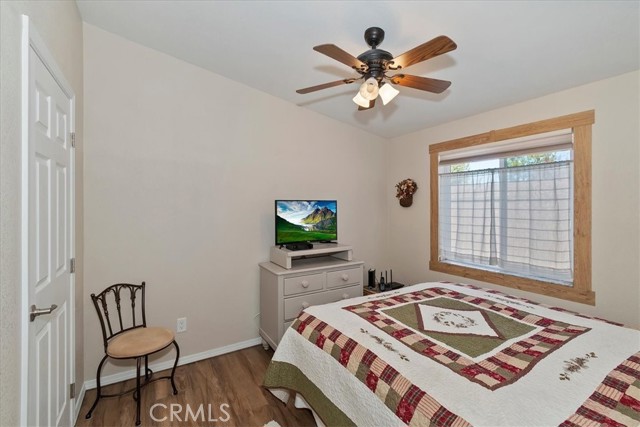 391 Montclair Dr, Big Bear City CA: https://media.crmls.org/medias/15890a87-7b48-495d-9817-511bdf65b8b9.jpg