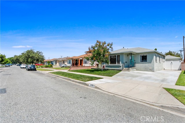 Image 2 for 5014 Bellflower Blvd, Lakewood, CA 90713