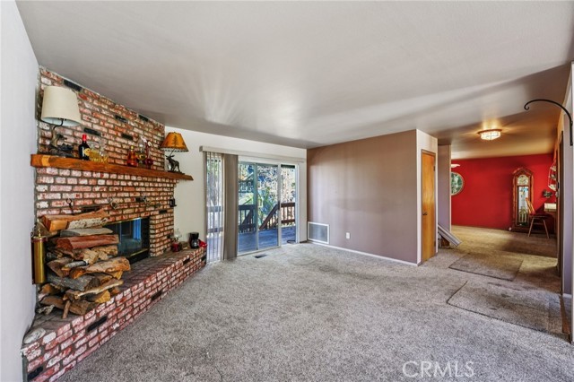 Detail Gallery Image 5 of 39 For 2692 Valhalla, Running Springs,  CA 92382 - 3 Beds | 2/1 Baths