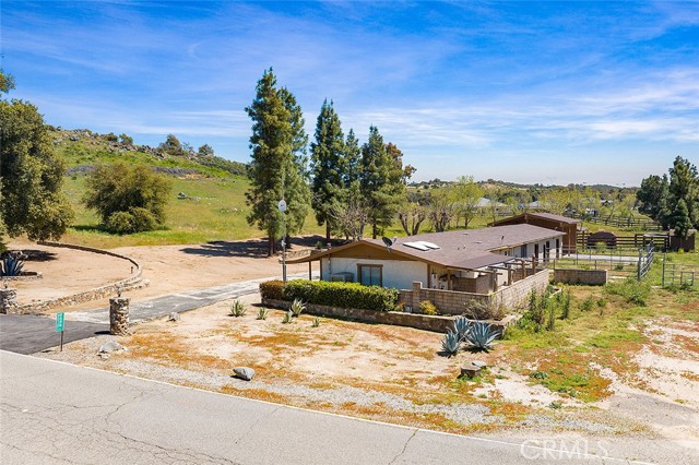 Image 46 of 63 For 40101 Avenida La Cresta