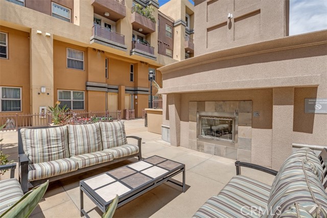 Detail Gallery Image 33 of 37 For 201 E Angeleno Ave #326,  Burbank,  CA 91502 - 2 Beds | 1 Baths