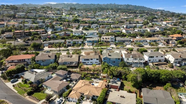 445 Calle Mayor, Redondo Beach, California 90277, 3 Bedrooms Bedrooms, ,2 BathroomsBathrooms,Residential,For Sale,Calle Mayor,SB25203937