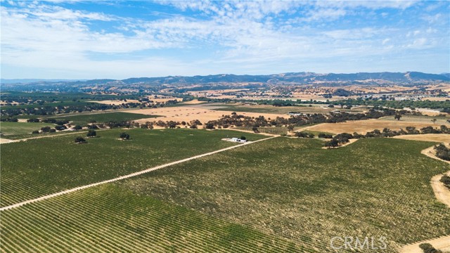 Detail Gallery Image 6 of 14 For 1600 Adobe Road, Paso Robles,  CA 93446 - – Beds | – Baths