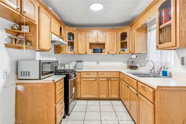 Detail Gallery Image 13 of 21 For 1562 N Fay, Fresno,  CA 93728 - 2 Beds | 1 Baths