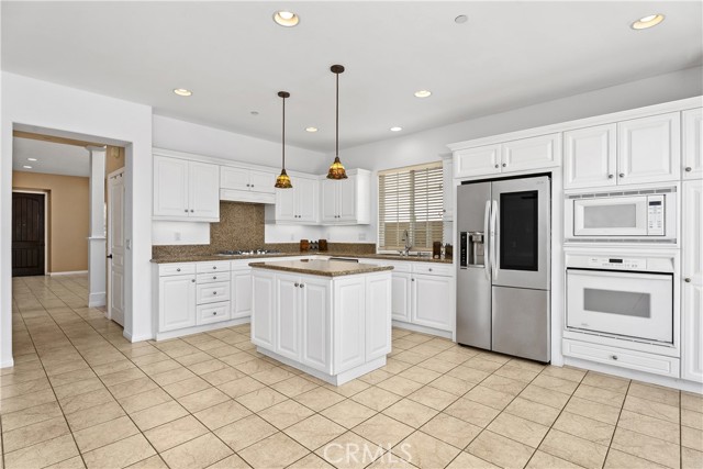 Detail Gallery Image 8 of 43 For 12 Calle Frutas, San Clemente,  CA 92673 - 4 Beds | 3 Baths