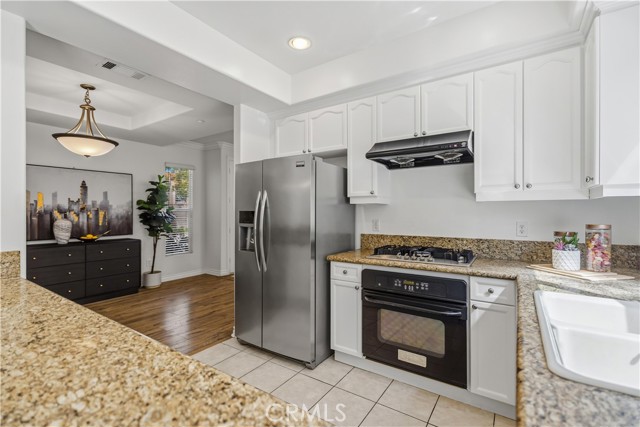 Detail Gallery Image 12 of 41 For 1211 S Golden West Ave #C,  Arcadia,  CA 91007 - 3 Beds | 3 Baths