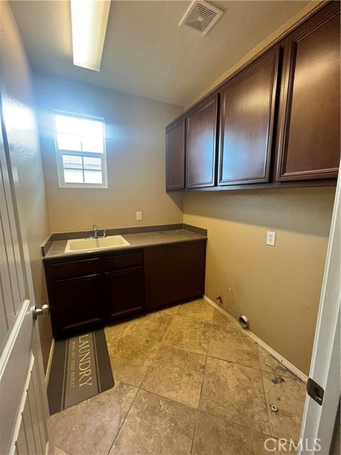 Detail Gallery Image 16 of 30 For 53051 Imperial, Lake Elsinore,  CA 92532 - 4 Beds | 2/1 Baths
