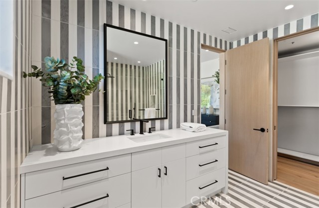 53 Montecito, Corona del Mar CA: https://media.crmls.org/medias/158fe026-afaa-47cf-84fb-3321c5d82260.jpg