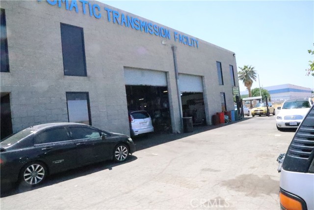 38950 30th E Street, Palmdale CA: https://media.crmls.org/medias/15900358-0753-46d9-889b-780c9efc8326.jpg