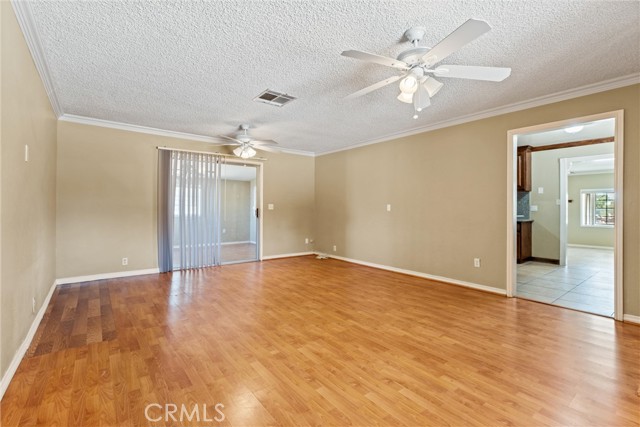 1729 W Avenue N8, Palmdale CA: https://media.crmls.org/medias/1590e0c6-46d0-4d03-a187-95a53dd475bc.jpg